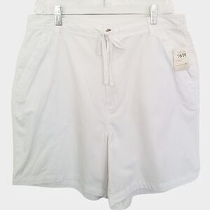 NWT St John's Bay Plus Women's High-rise White Cotton Lightweight Shorts 16W